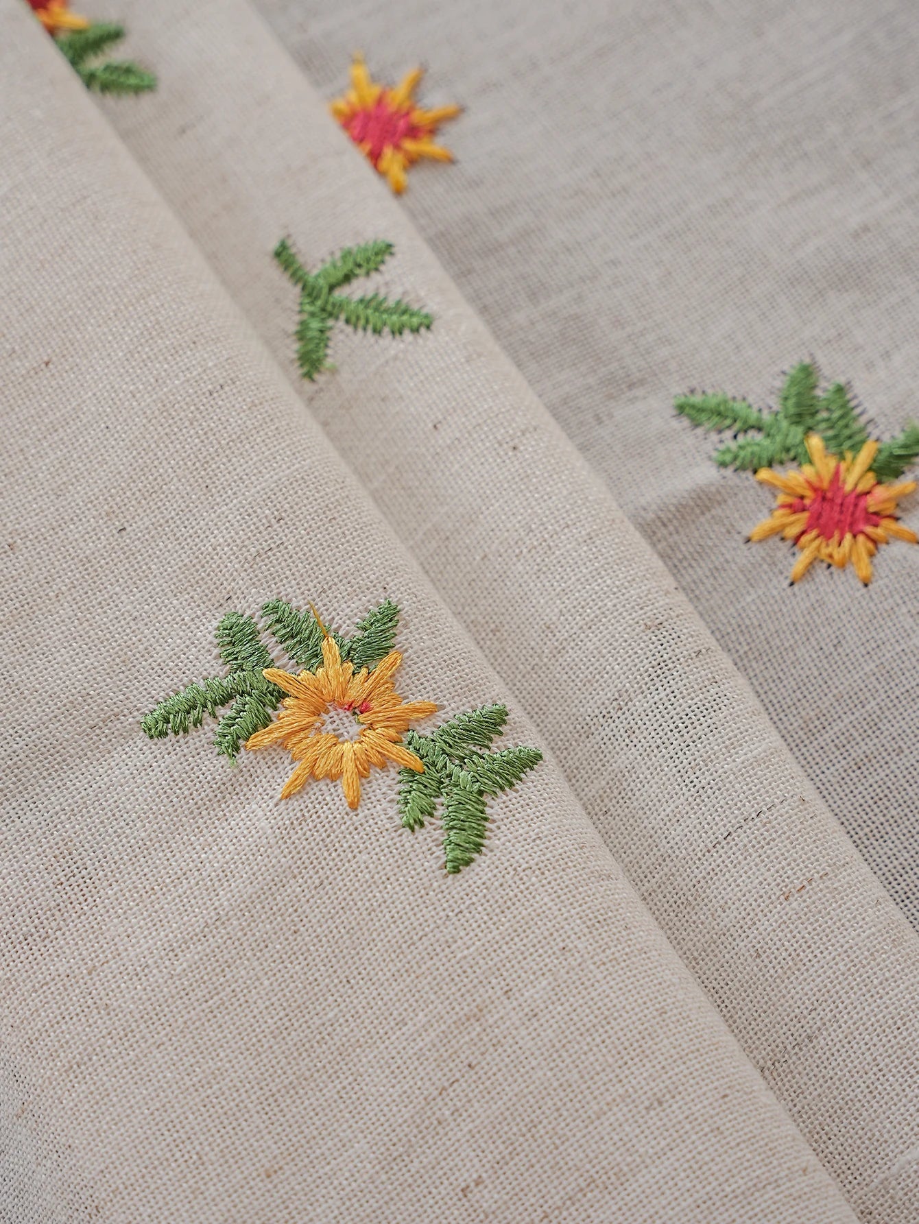 Yellow Daisy Embroidery Tassel Tablecloth for Living Room Kitchen Dining Table Cover Cloth